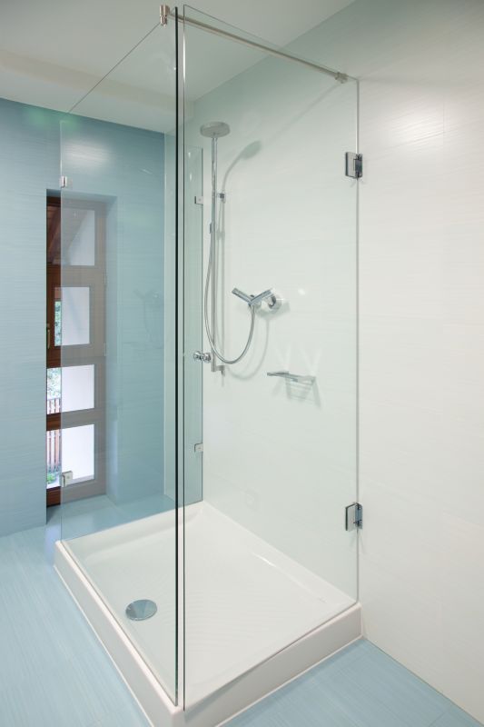 Compact Shower with Storage